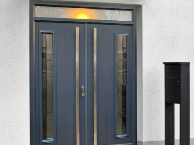 Comp Door 6